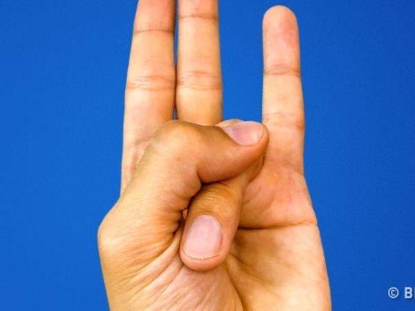 Ali veste, kaj se zgodi, če prstanec s palcem pritiskate k dlani?